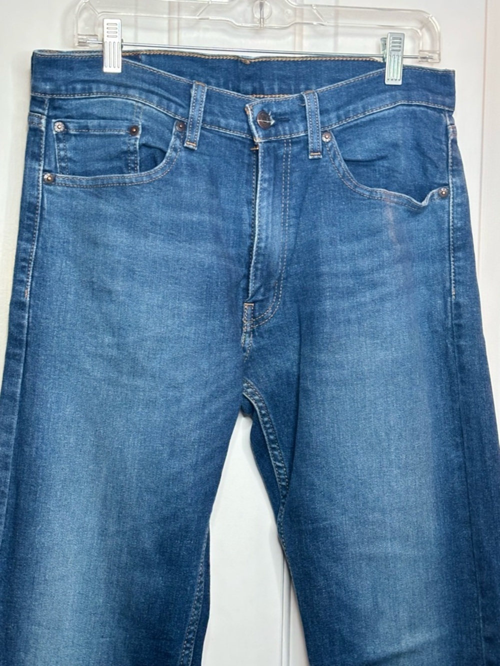 EUC Levi's 505 Men's Classic Straight Leg Jeans in Deep Blue Wash size 32x34 - Picture 2 of 11